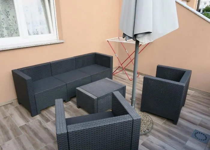 Familienwohnung 3 By Interhome *