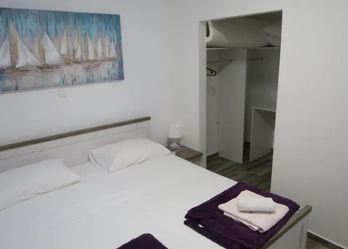 شقة Familienwohnung 3 By Interhome *