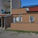 Appartamento Familienwohnung 3 By Interhome Baška