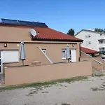 Familienwohnung 3 By Interhome