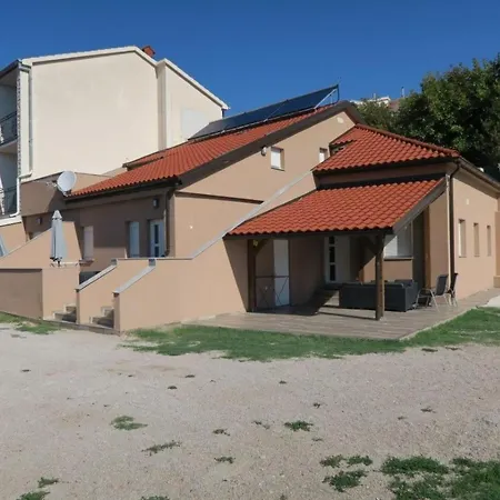 Familienwohnung 3 By Interhome Apartament Baška