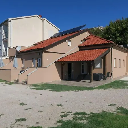 Familienwohnung 3 By Interhome * Baška