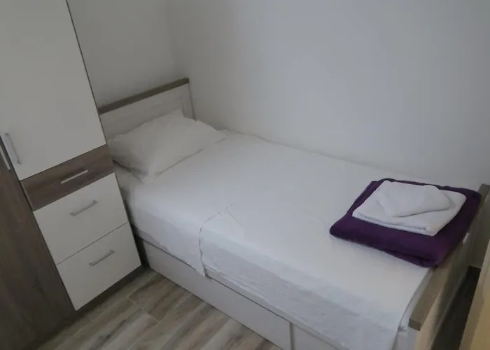 Familienwohnung 3 By Interhome *